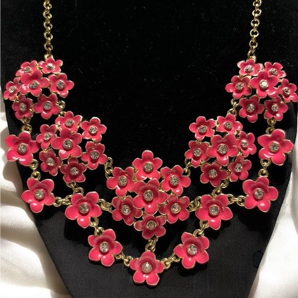 🛍️3 for $25🛍️ Liz Claiborne Gold Tone Pink Crystal Floral Necklace 17” + 2” - Picture 2 of 8